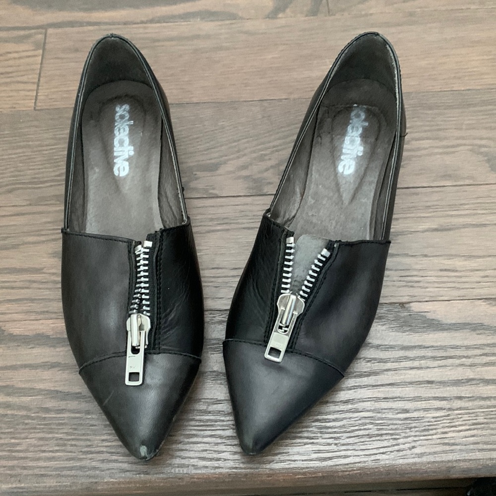 Leather shoes